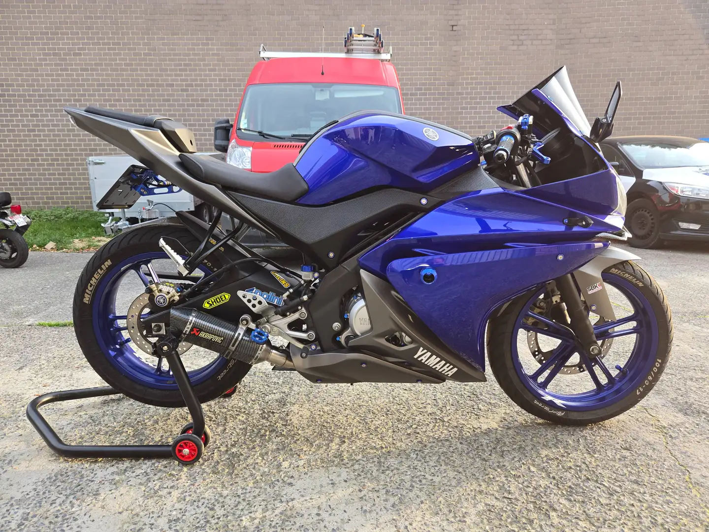 Yamaha YZF-R125 Azul - 1