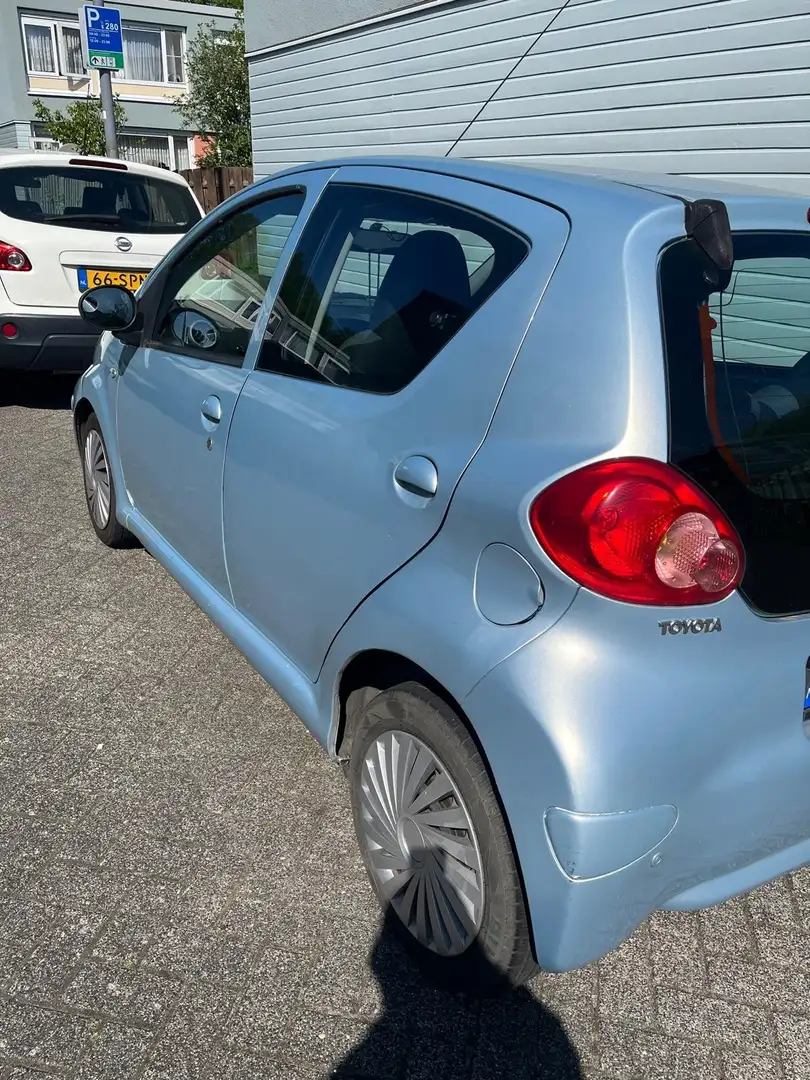 Toyota Aygo 1.0-12V + Blauw - 2