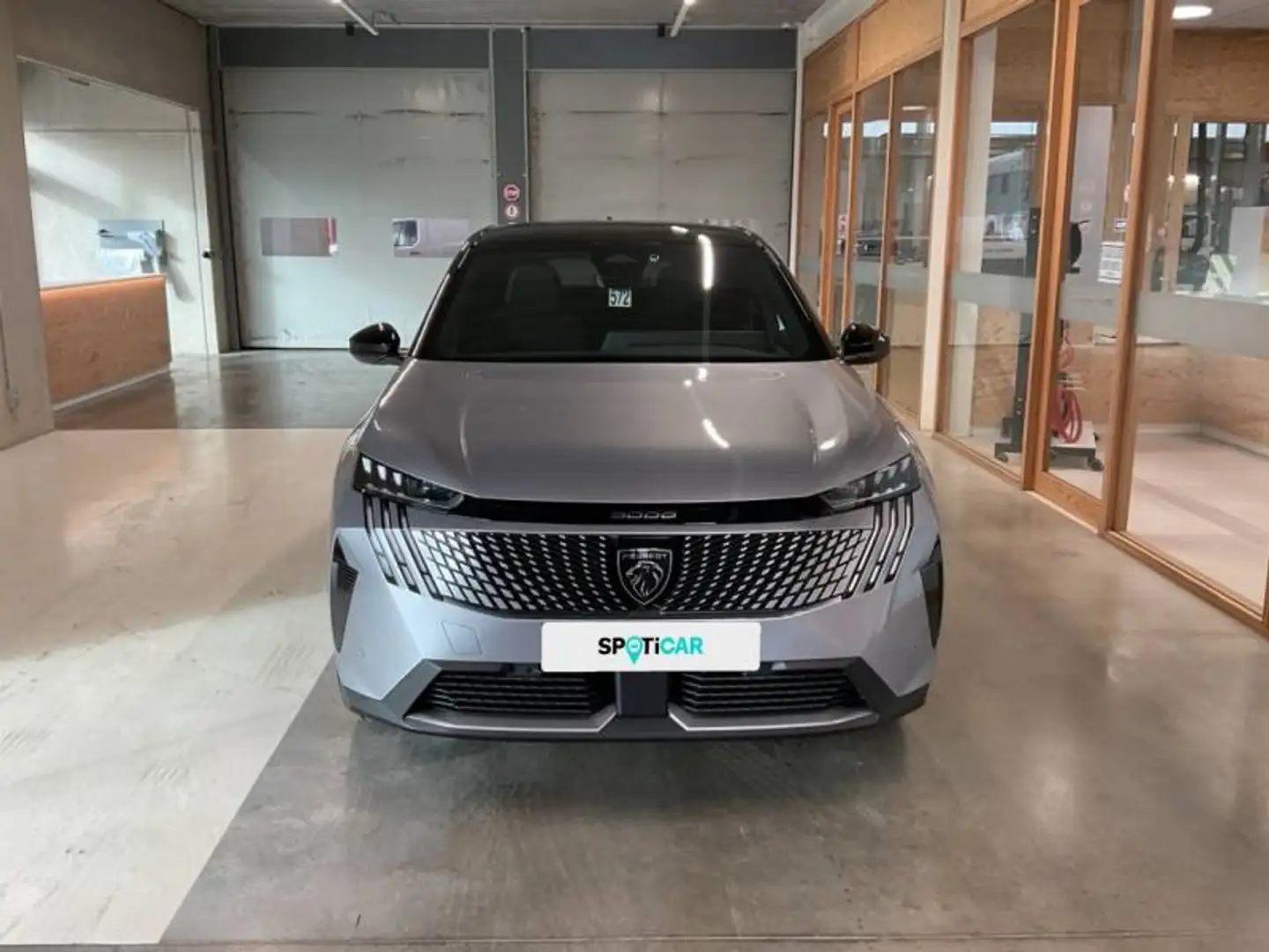 Peugeot 3008 3 1.2 HYBRID 136 e-DSC6 GT Grau - 2
