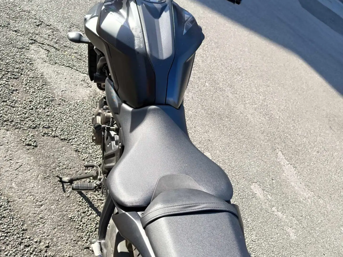 Yamaha MT-07 Noir - 1