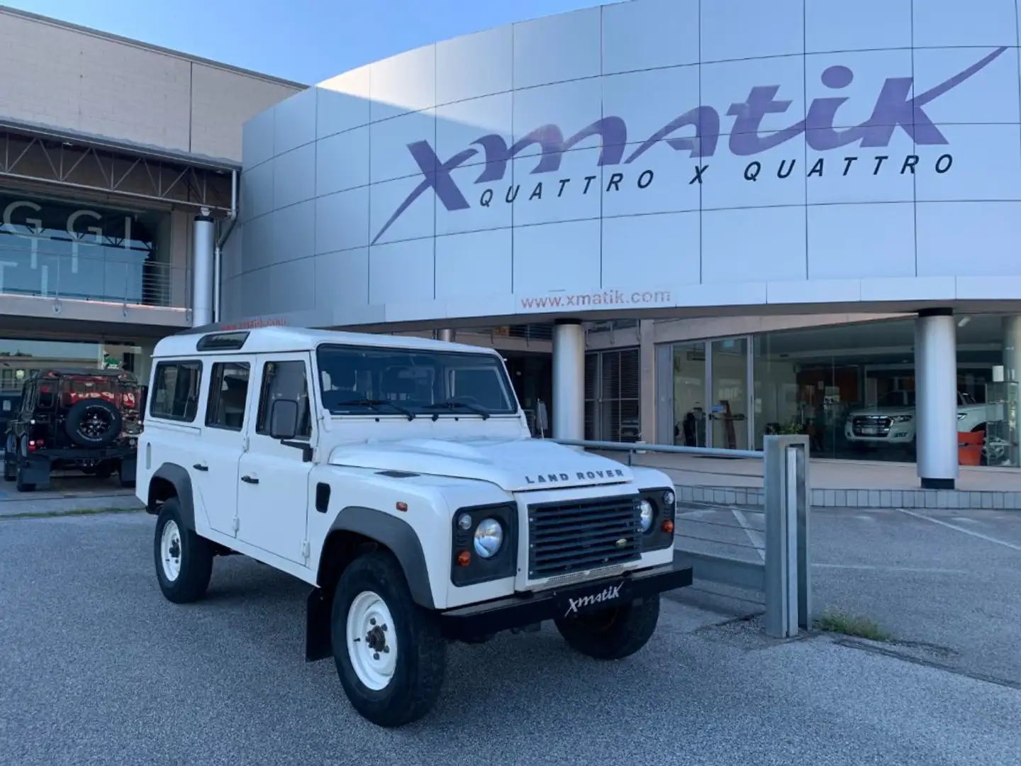 Land Rover Defender 110 2.4 TD4 Station Wagon 7 POSTI Bianco - 1