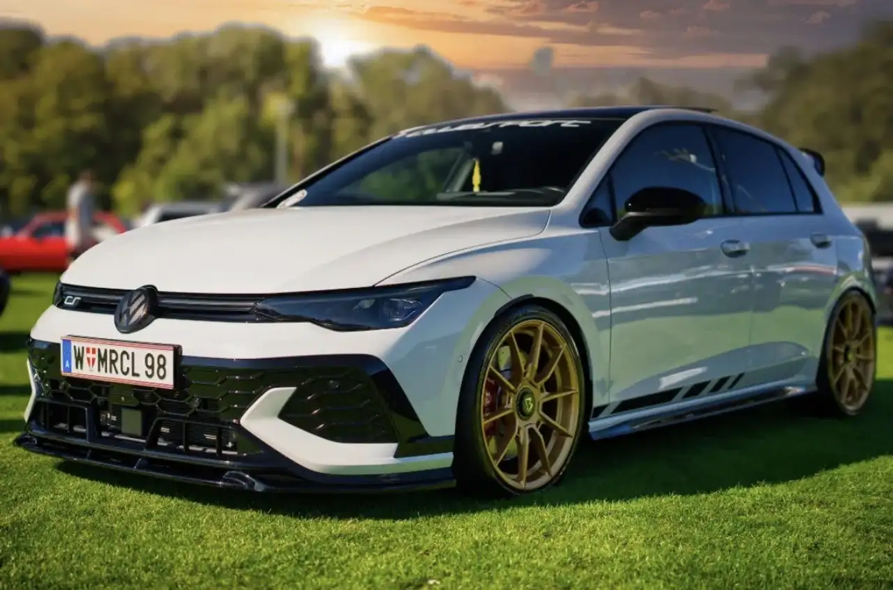 Volkswagen Golf GTI