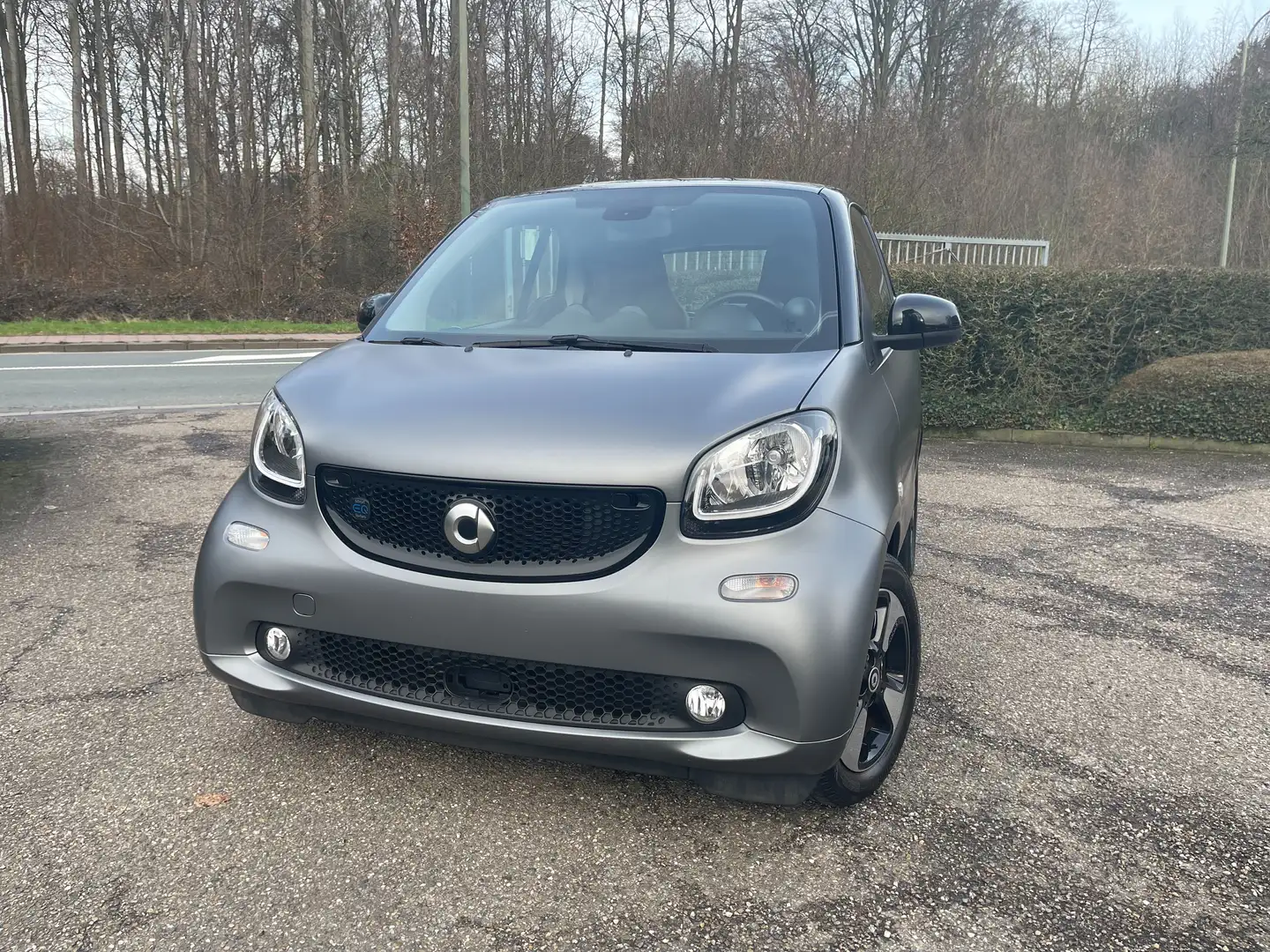 smart forTwo 17.6 kWh Electric drive Prime Grijs - 1