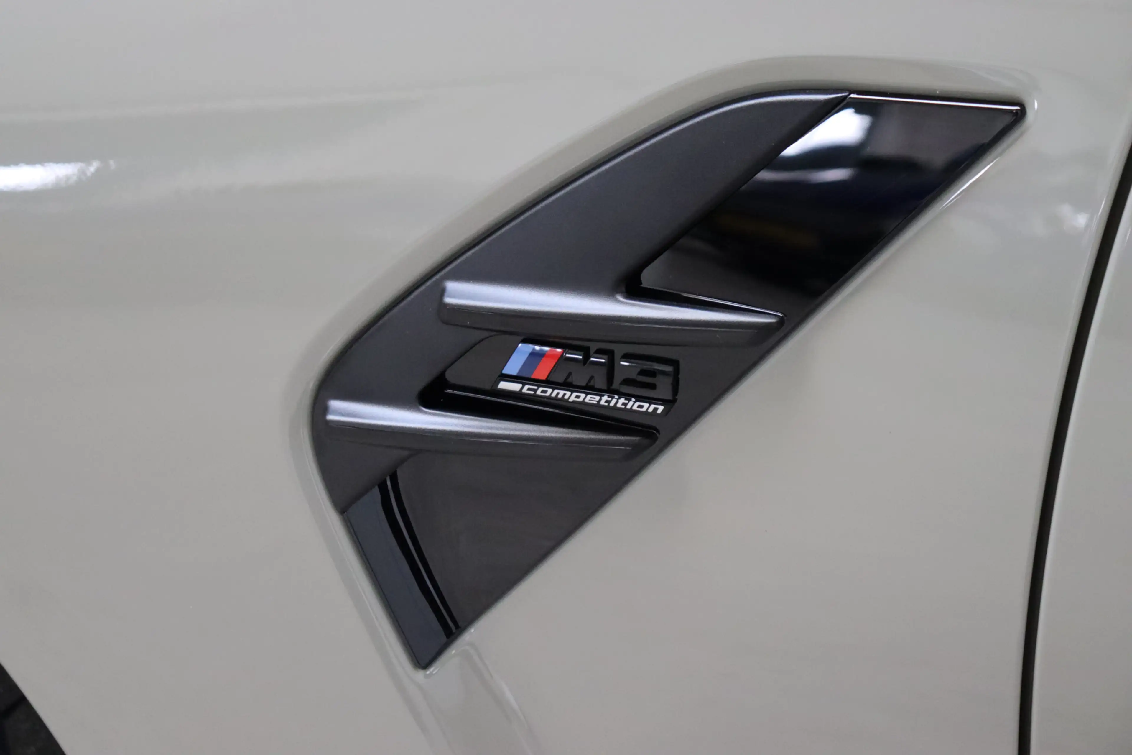 BMW M3 3 Serie Sedan Competition / Race Track Pack / Pers — photo 11