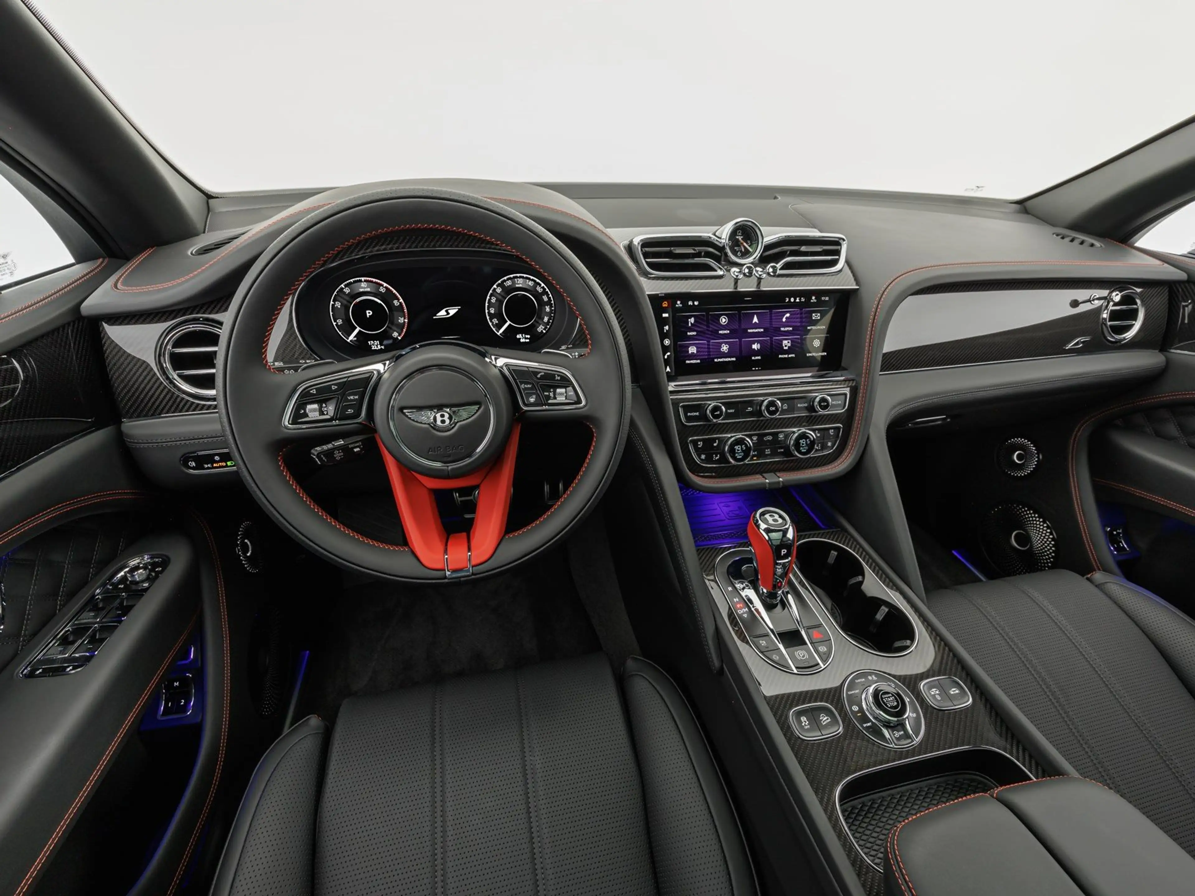Bentley Bentayga S V8 — photo 11