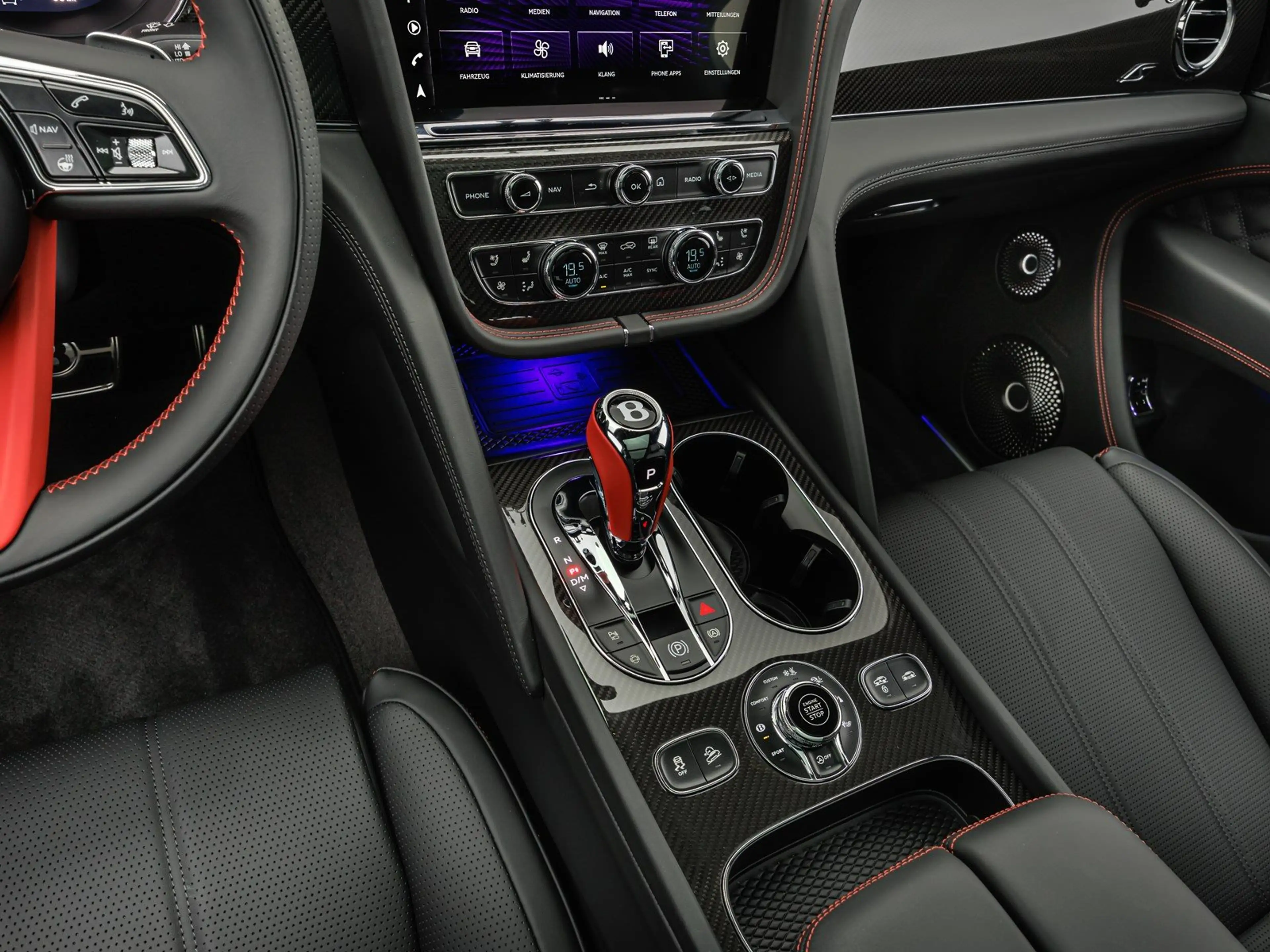 Bentley Bentayga S V8 — photo 12