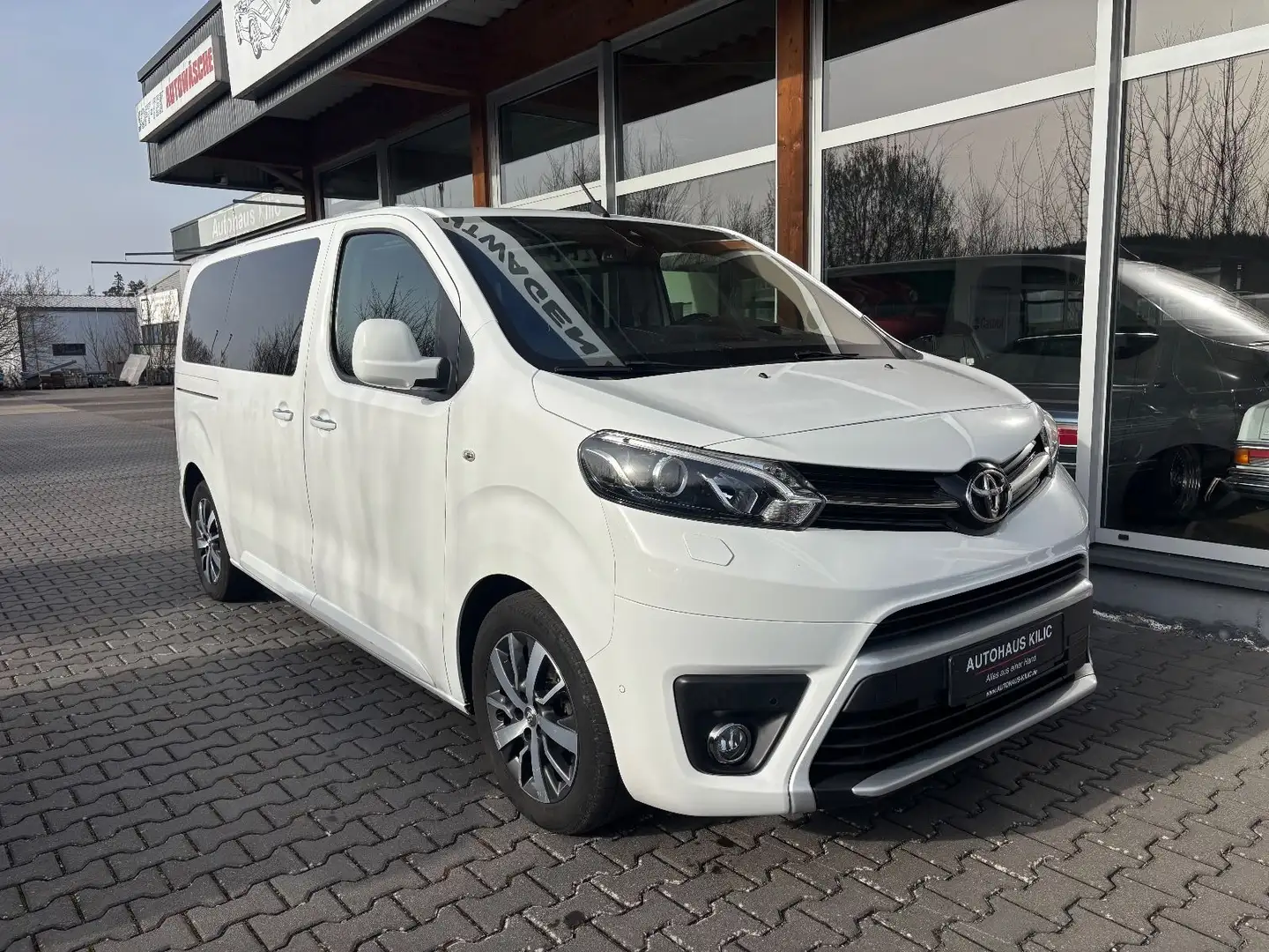 Toyota Proace Verso L1 Executive Standheiz 7Sitzer Pano Weiß - 1