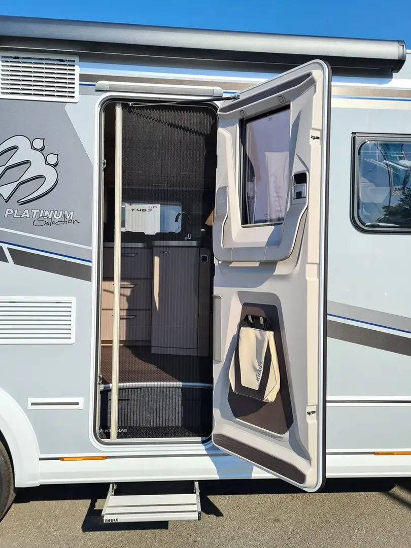 Knaus VAN TI PlUS 700 LF VW Automatik  177 PS Solar Grau - 2