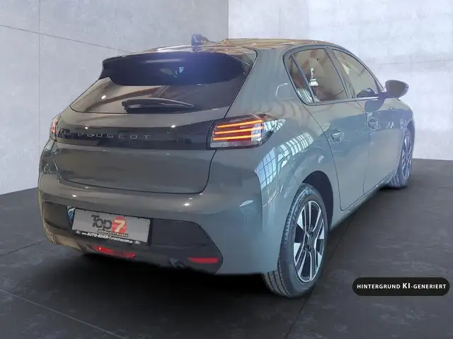 Peugeot 208 view 5