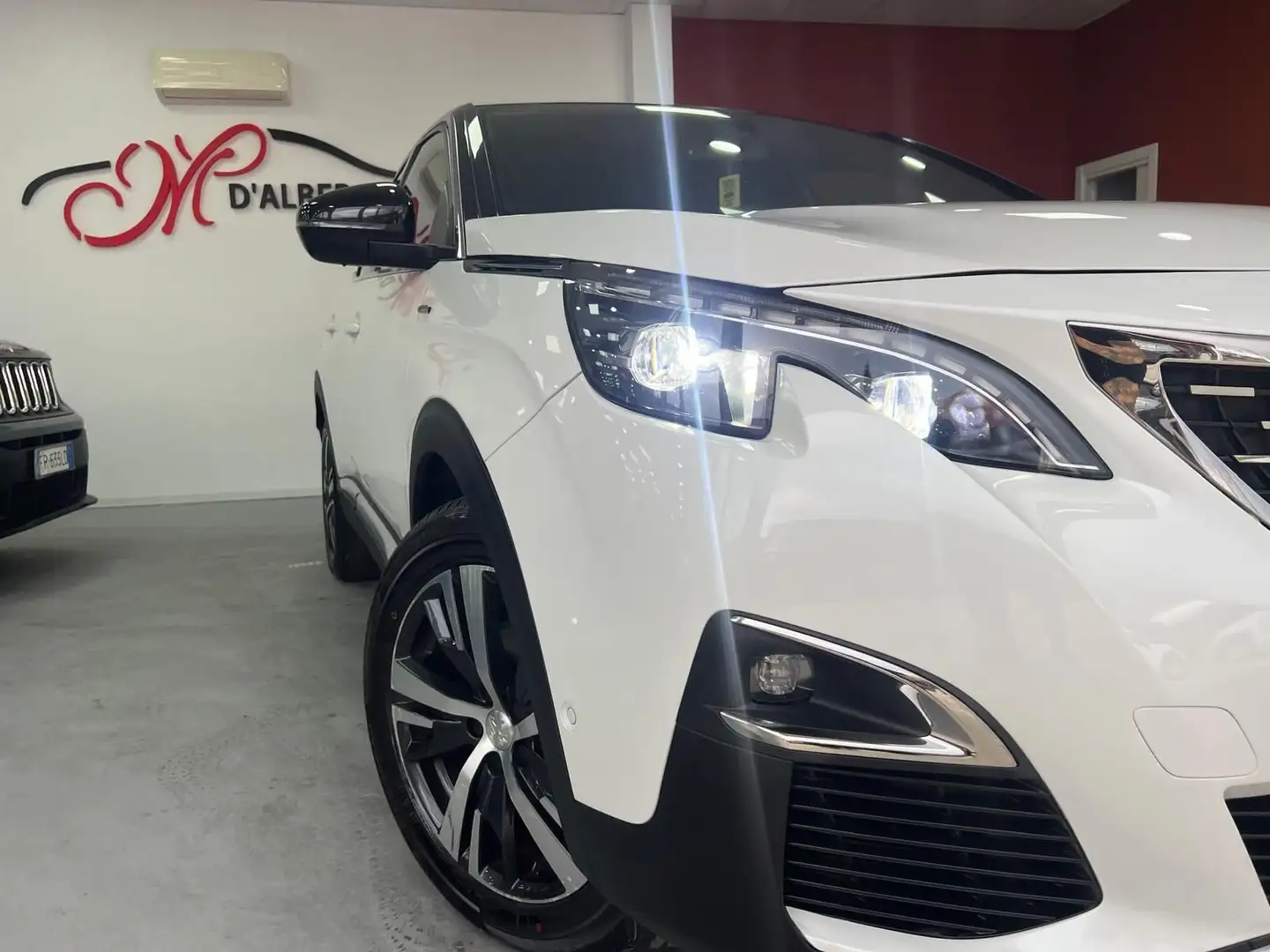 Peugeot 3008 BlueHDi 130 EAT8 S&S Allure Blanc - 2