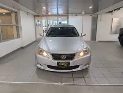 Lexus IS снимка Lexus IS
