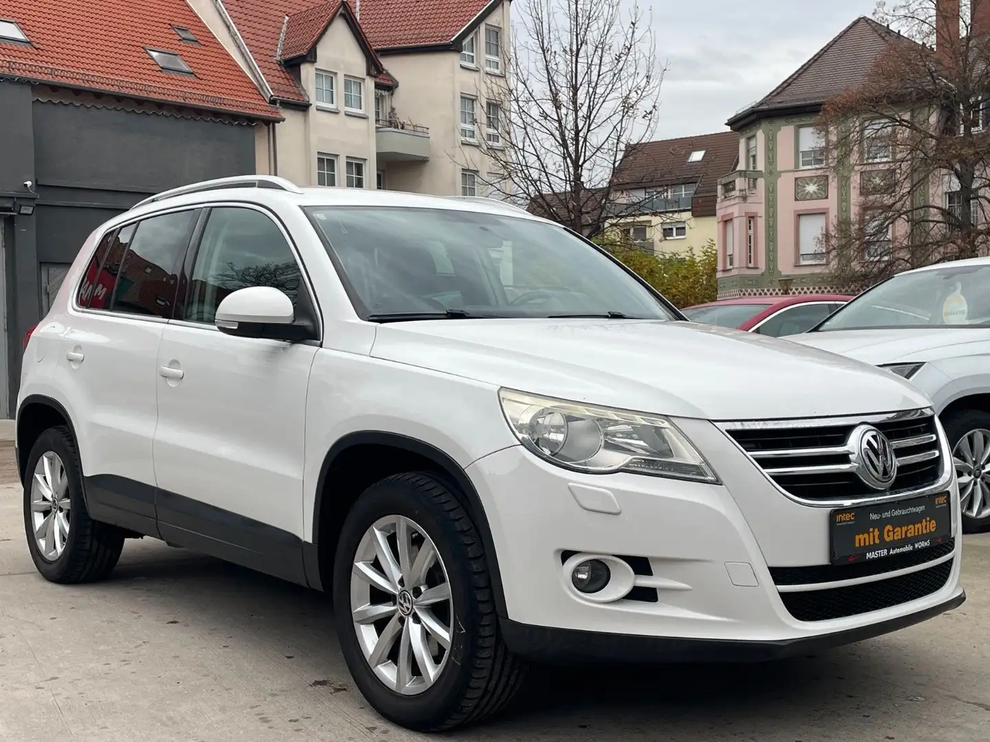 Volkswagen Tiguan Sport & Style 4Motion *AHK*TÜV*170 PS*PDC Weiß - 2