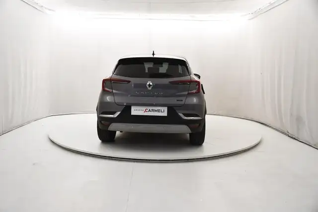 Renault Captur view 4