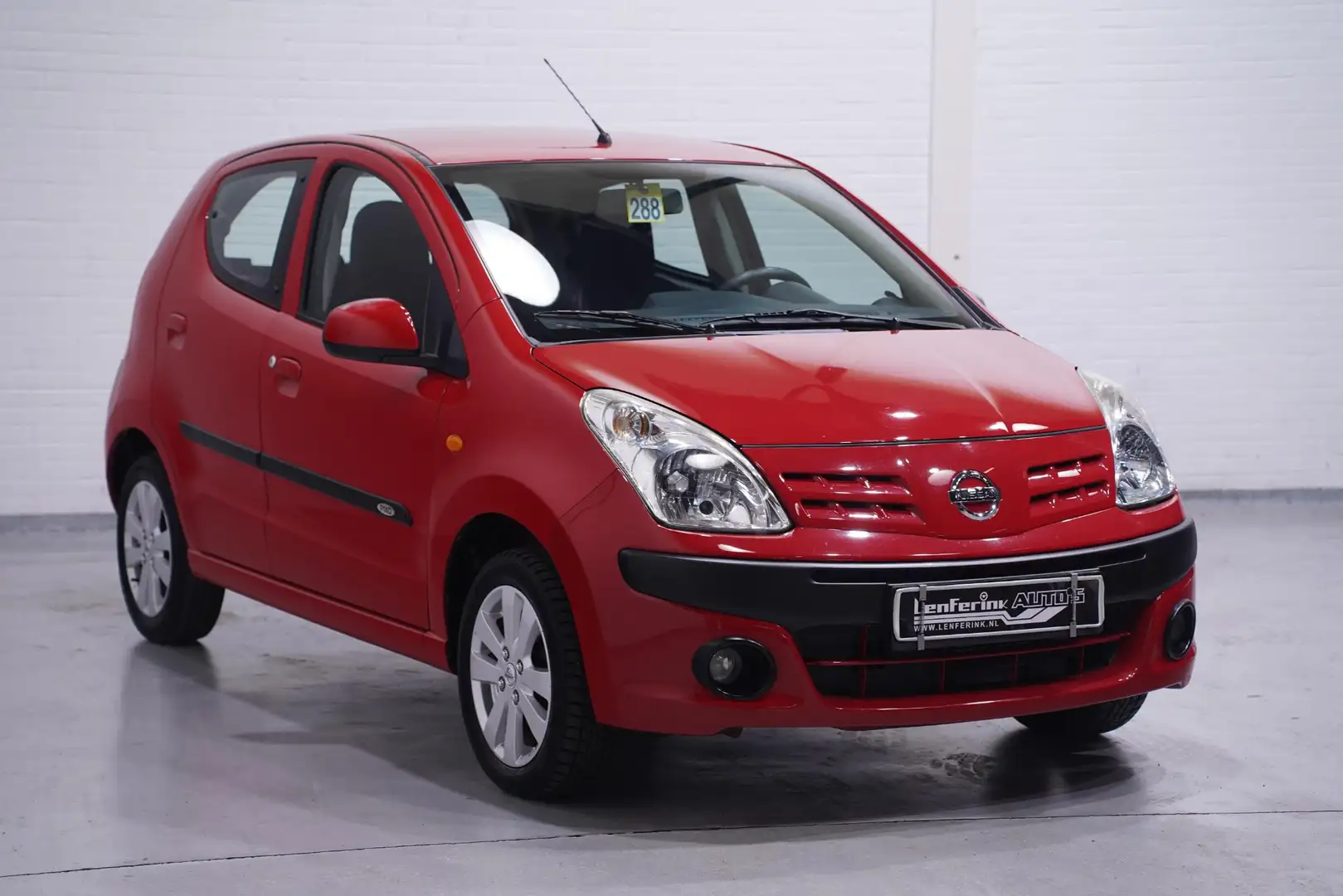Nissan Pixo 1.0 Look Airco Lees de advertentie! Rood - 2