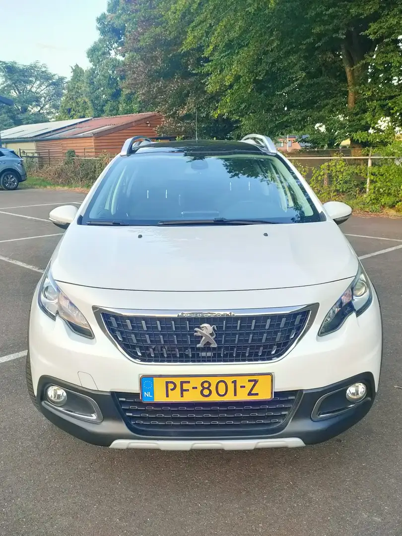 Peugeot 2008 1.2 PureTech Allure Wit - 2