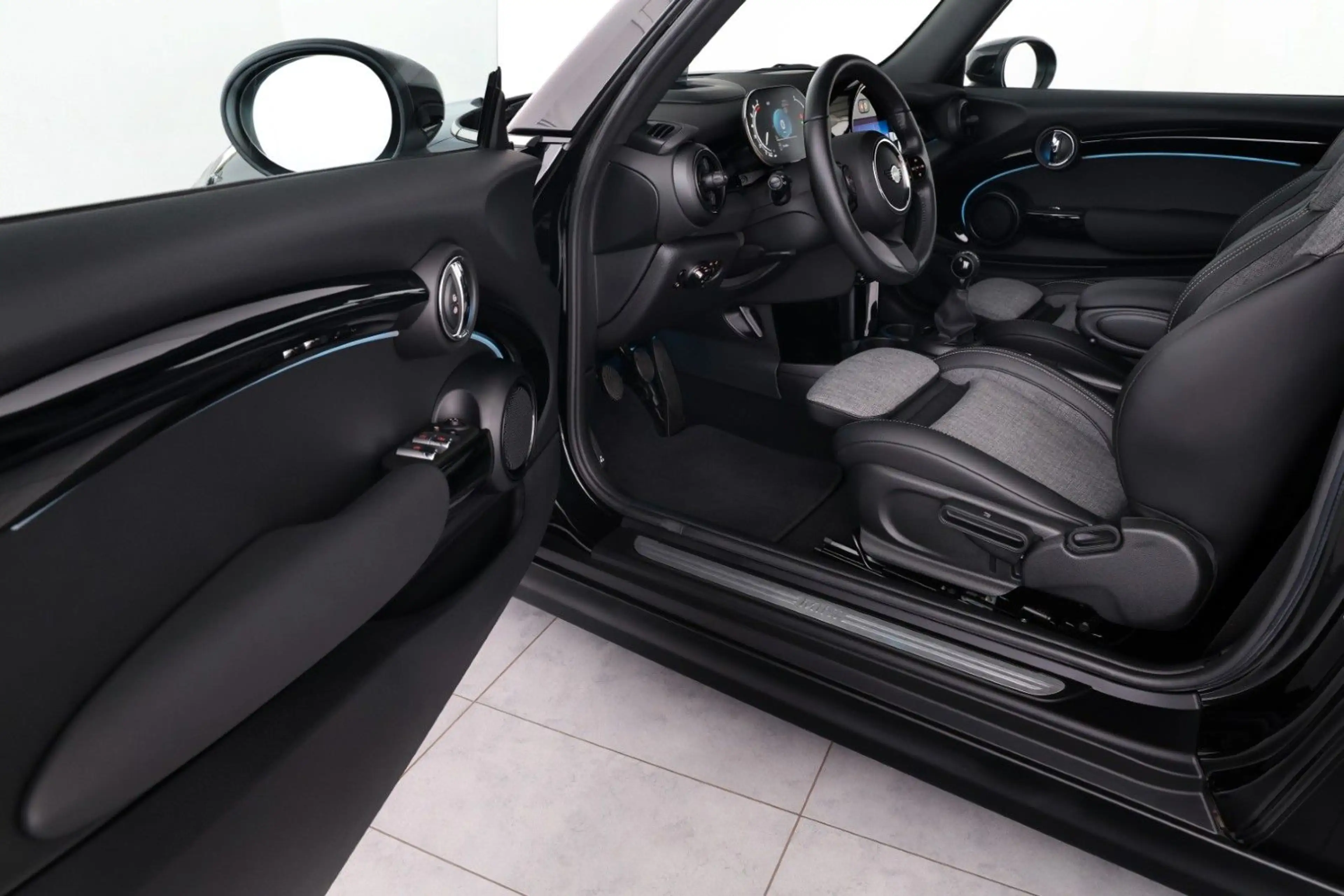 MINI Cooper Cabrio Virtual NaviPlus HUD RFK 17" — photo 15