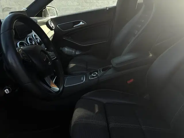 Mercedes-Benz CLA view 12