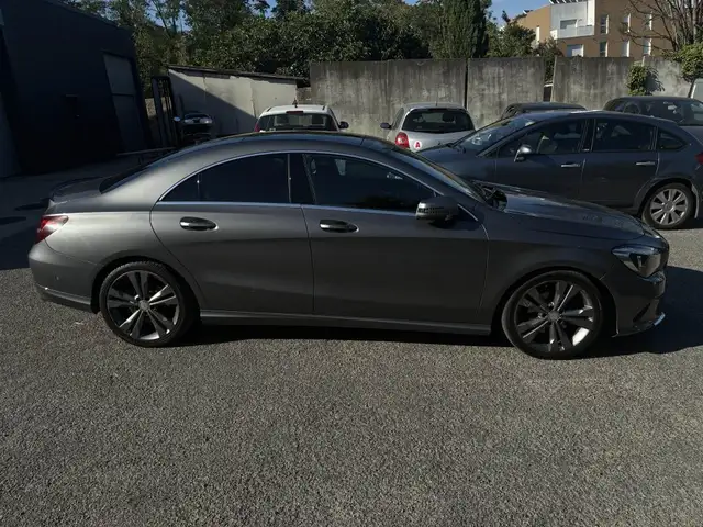 Mercedes-Benz CLA view 3