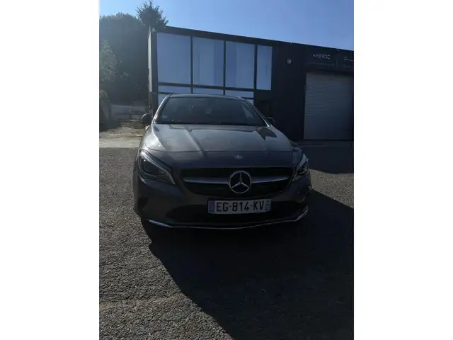 Mercedes-Benz CLA view 5