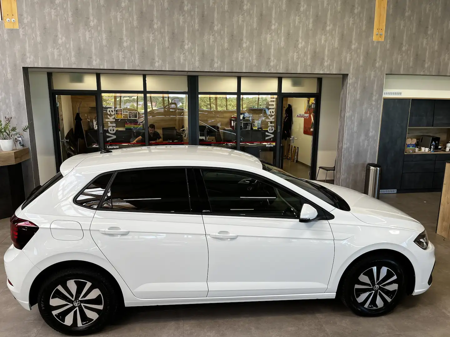 Volkswagen Polo Move 1.0 TSI DSG App LED Shzg ACC Climatro Blanc - 2
