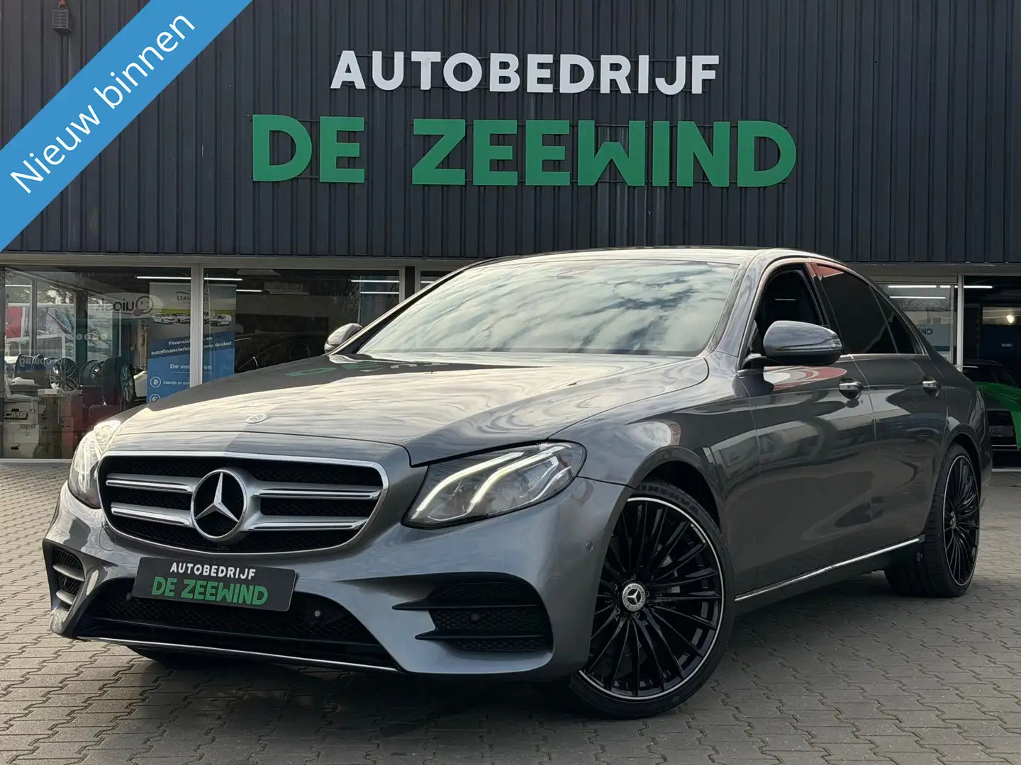 Mercedes-Benz E 200 Business Solution AMG|led|Camera|Nieuw APK Grijs - 1