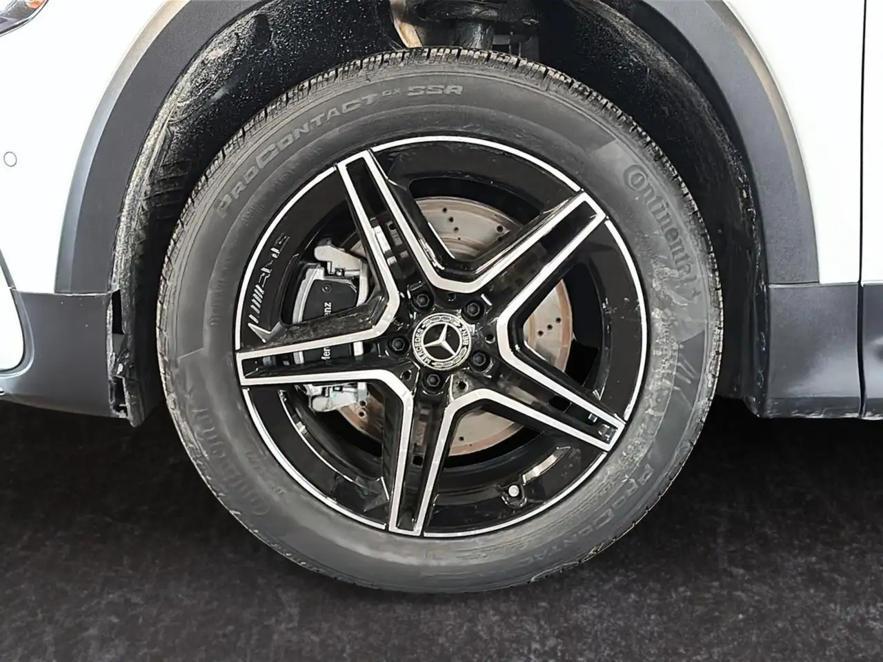 Mercedes-Benz GLB снимка Mercedes-Benz GLB