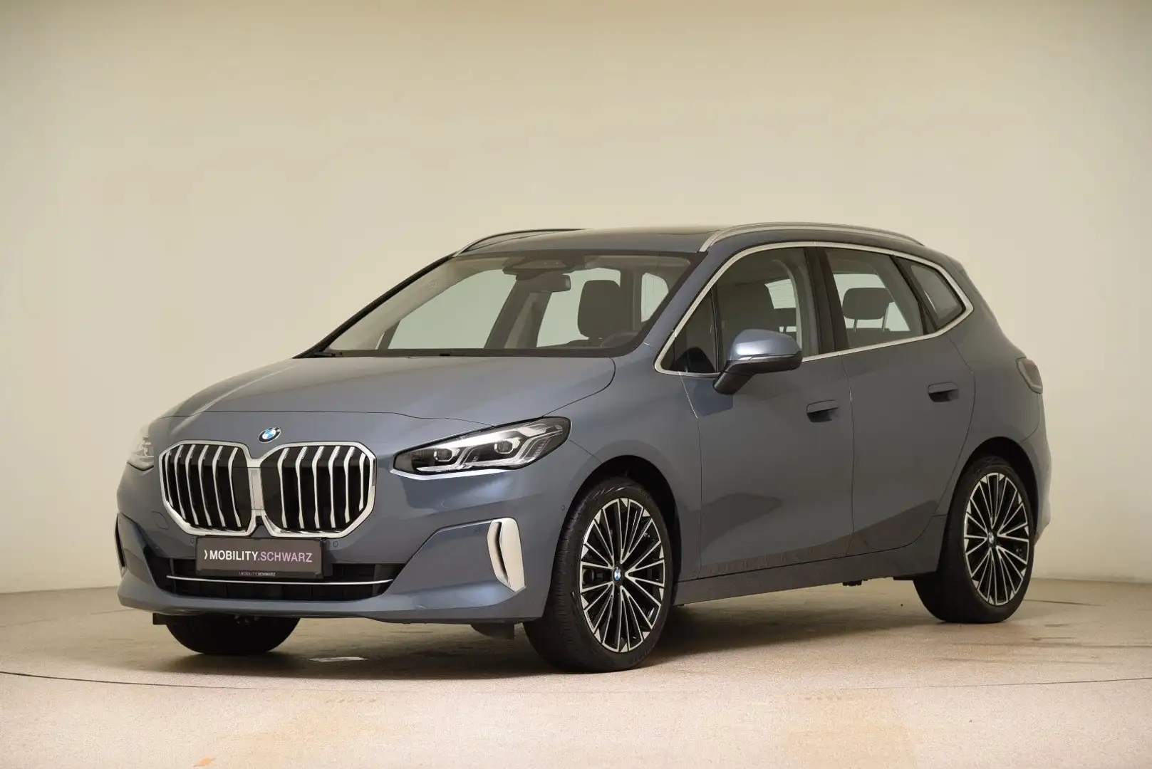 BMW 223d xDrive Active Tourer Luxury Line Pano HiFi Grau - 1
