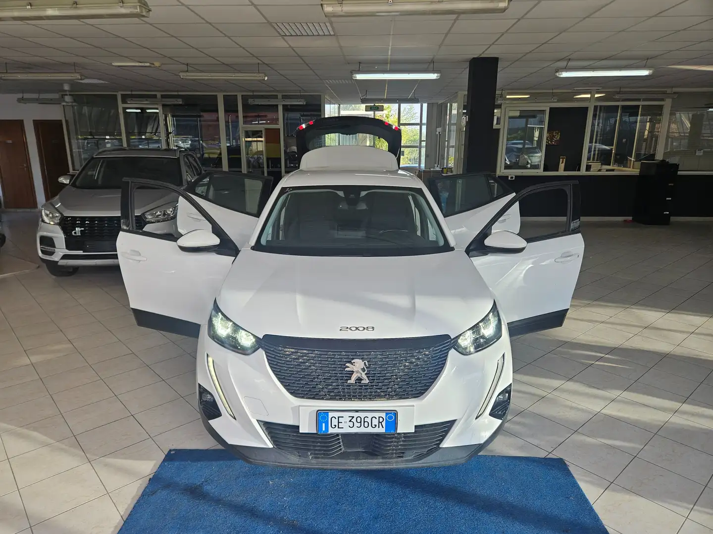 Peugeot 2008 2008 II 2020 1.2 puretech Allure Blanc - 1
