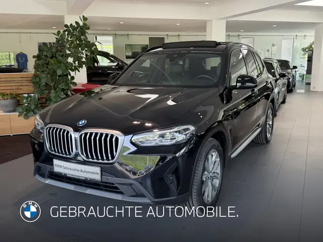 BMW X3 xDrive30e DAB LED WLAN Pano.Dach Klimaaut.
