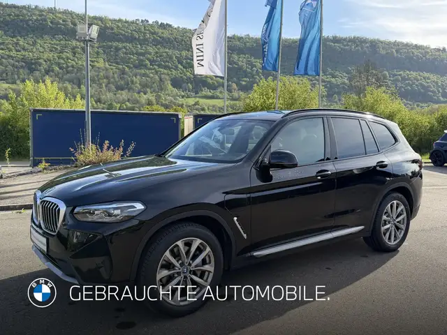 BMW X3 xDrive30e DAB LED WLAN Pano.Dach Klimaaut.