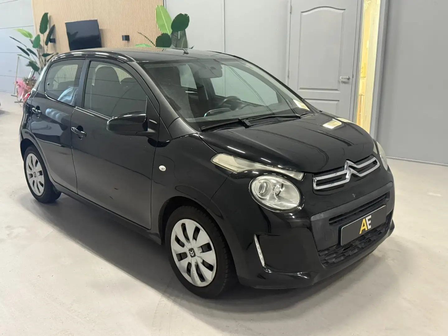 Citroen C1 1.2 PureTech Shine Schwarz - 2