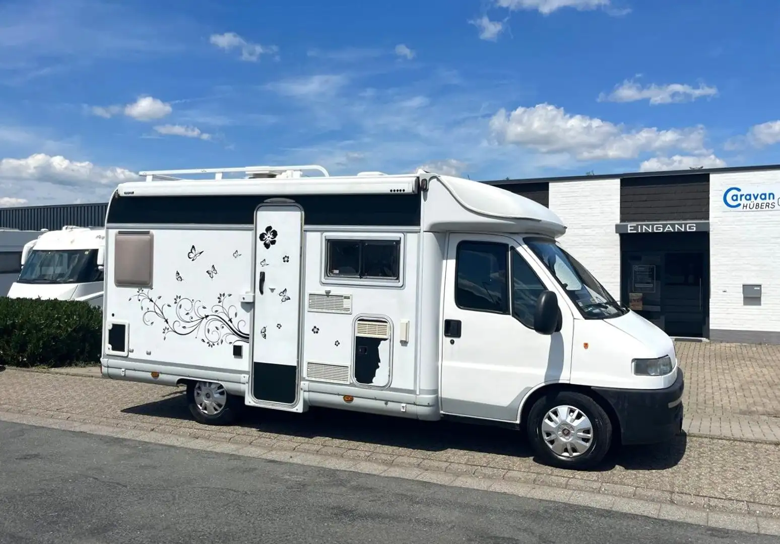 Bürstner T 595 - Festbett - auto.Sat/TV - Solar - Markise Blanc - 2