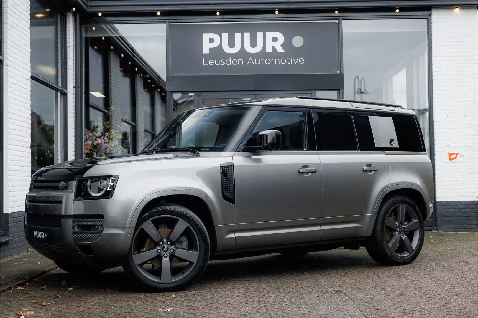 Land Rover Defender D250 110 X-Dynamic Heritage Luchtvering - Pano - T Grau - 1