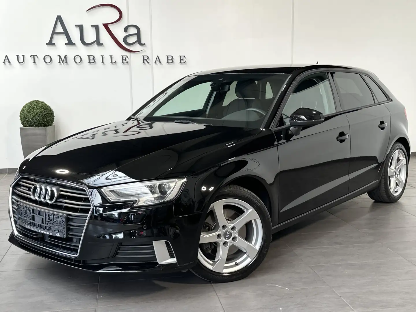 Audi A3 SpB 40 TDI Quattro Sport NAV+XENON+KAM+VCOCK Noir - 1