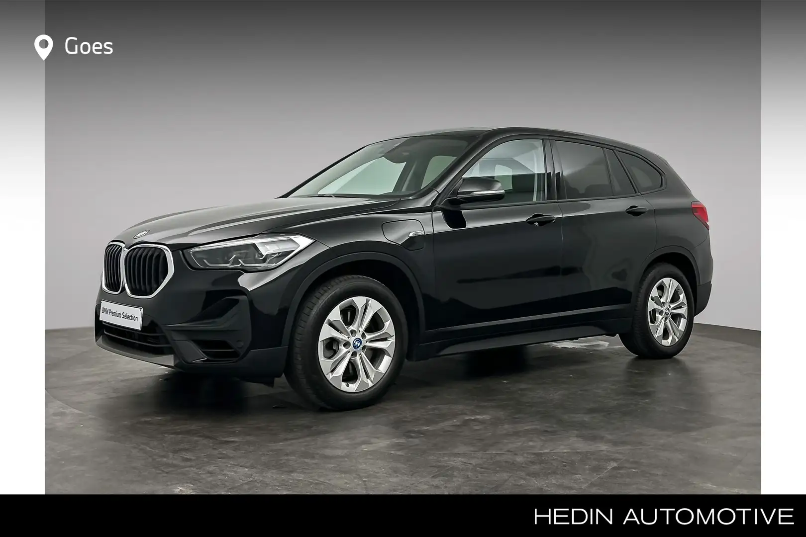 BMW X1 xDrive25e | Trekhaak | Panoramadak | Stoelverwarmi Zwart - 1
