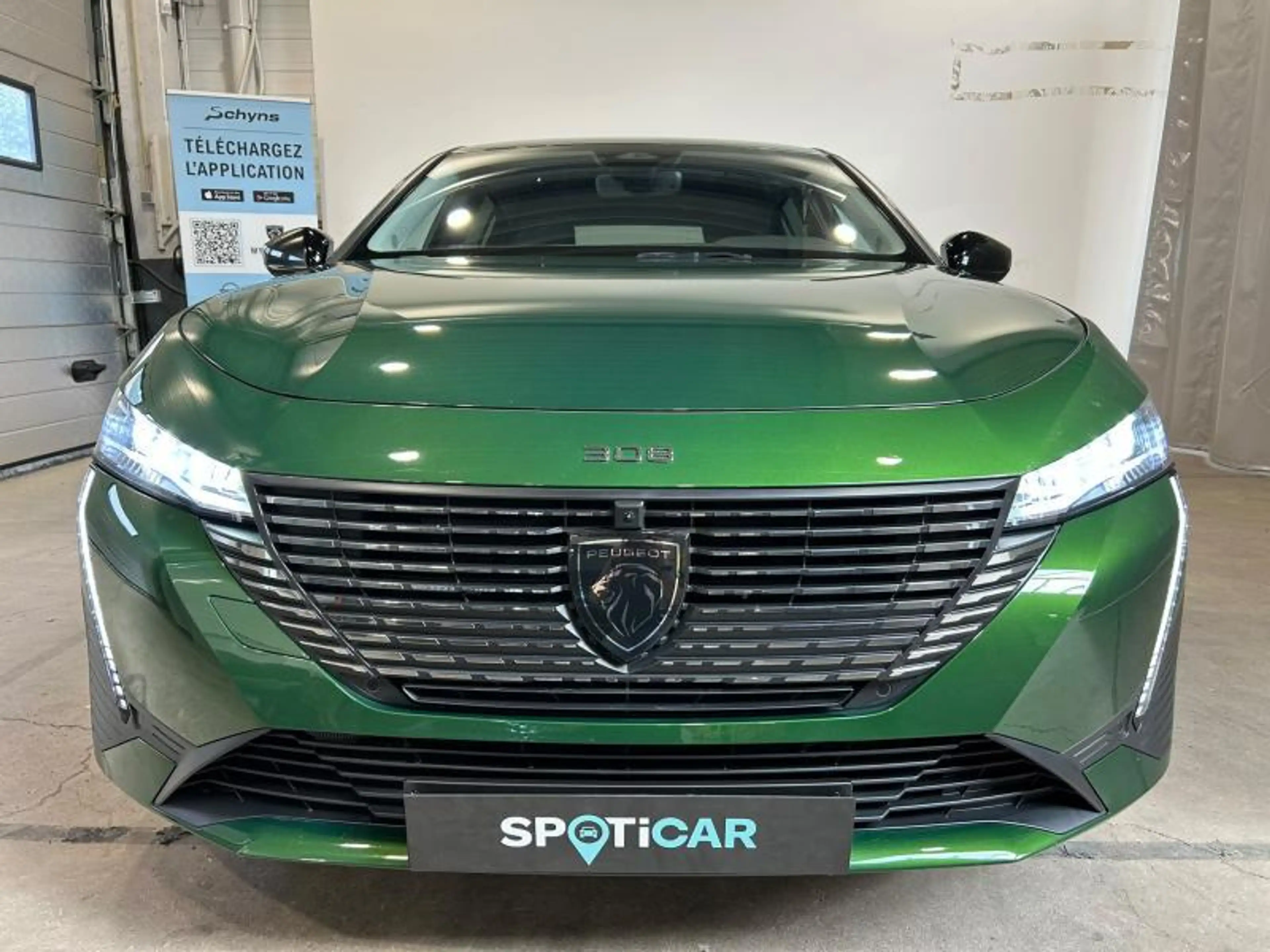 Peugeot 308 III & e- Allure — photo 3