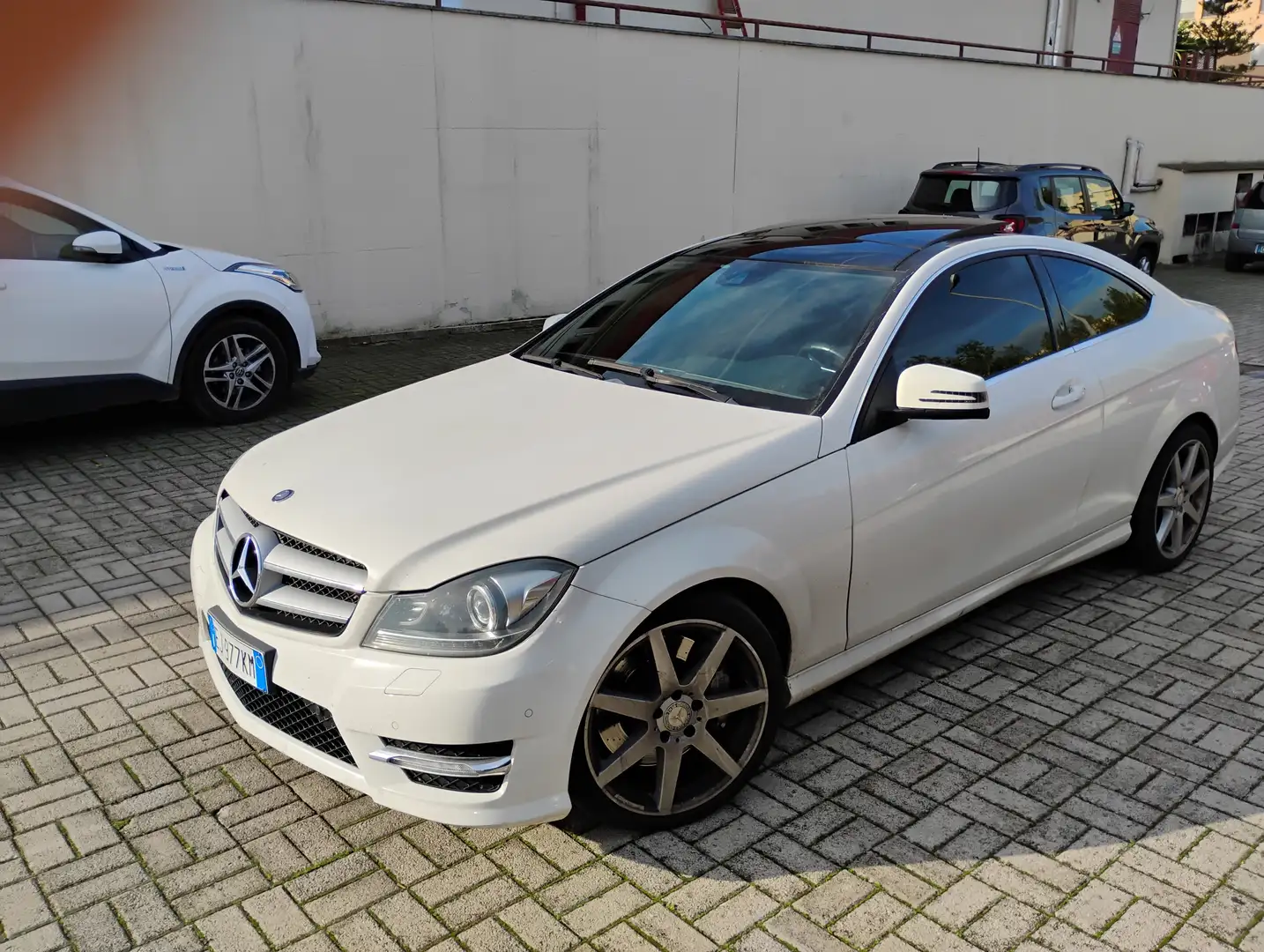 Mercedes-Benz C 250 Coupé CDI Avantgarde 4matic C204 Bianco - 2