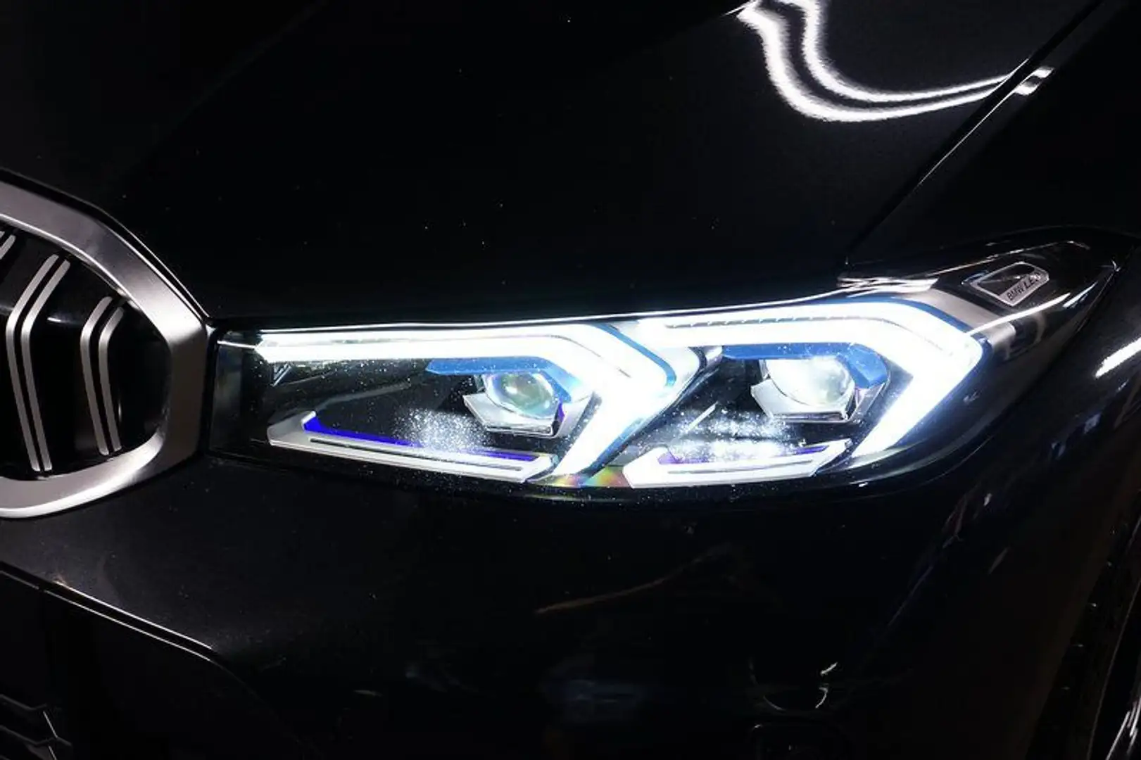 BMW 330 2.0 e PHEV XDRIVE M SPORT Aut.*COMFORT*TRAVE Schwarz - 2