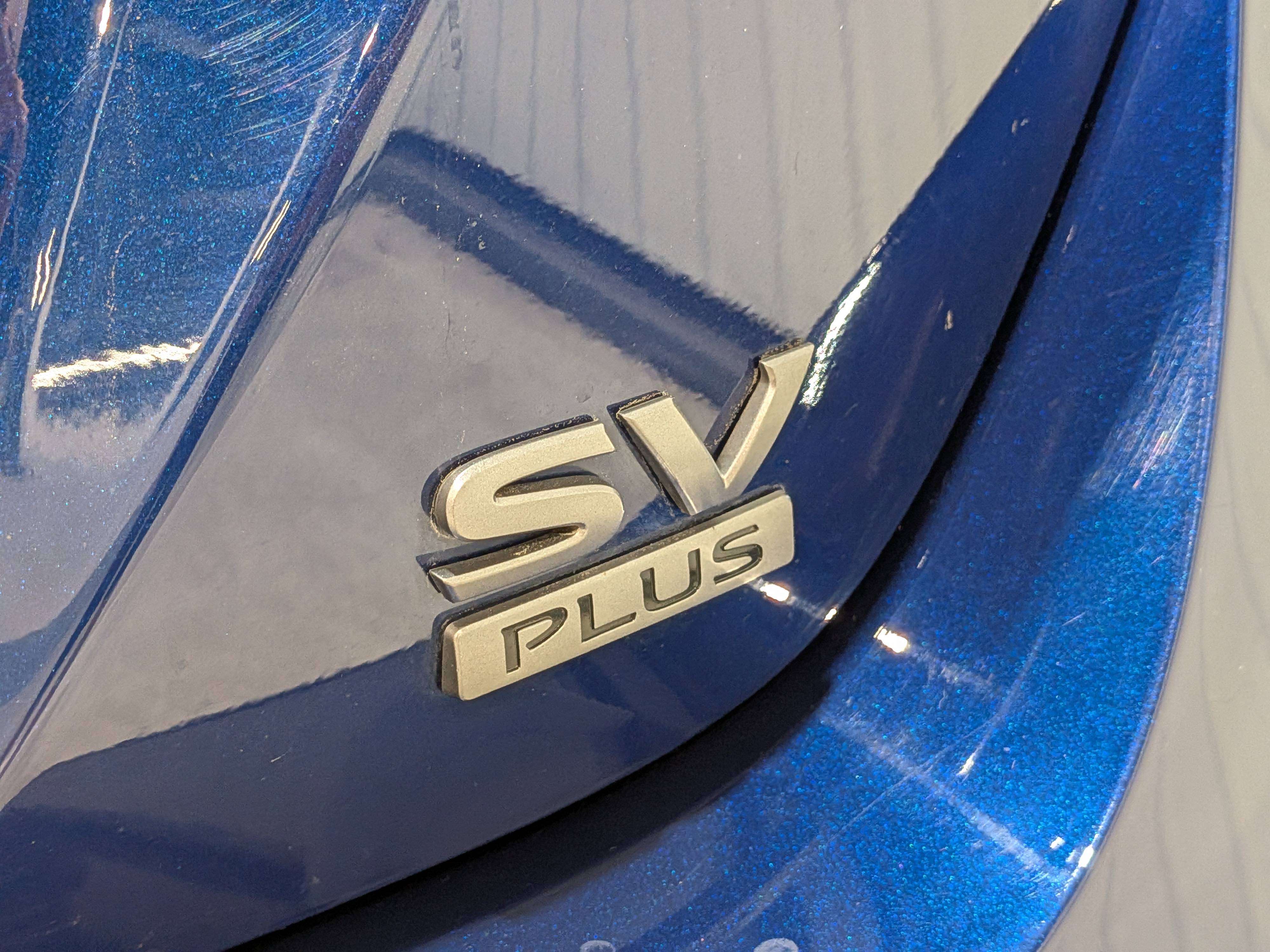 Nissan LEAF 2024