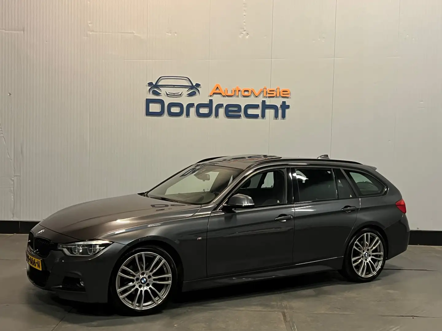 BMW 320 3-serie Touring 320d Centennial High Executive|M S Grijs - 1