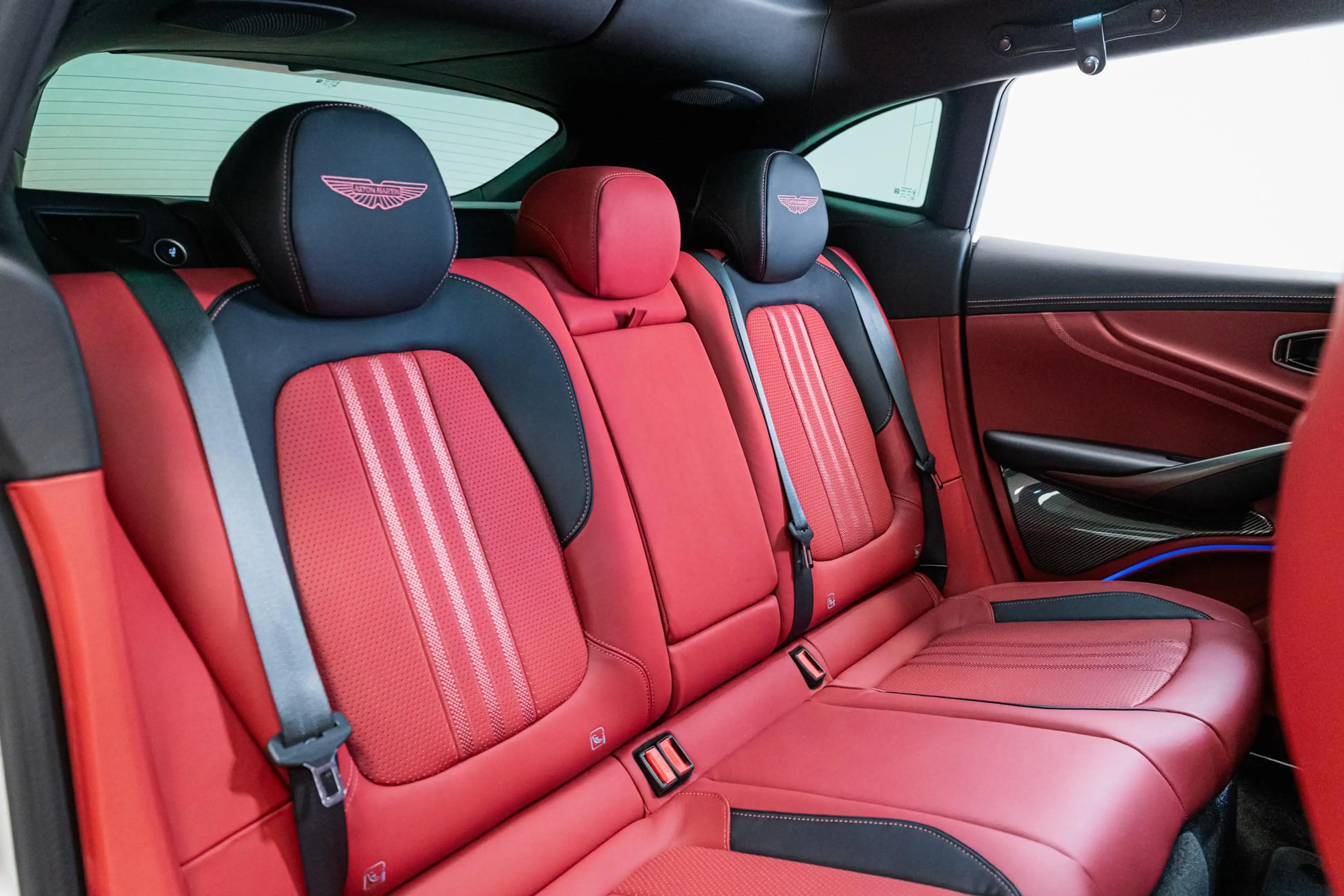 Aston Martin DBX 707 | MY2025 | Incl. BPM | — photo 11