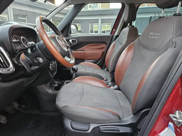 Fiat 500L view 8