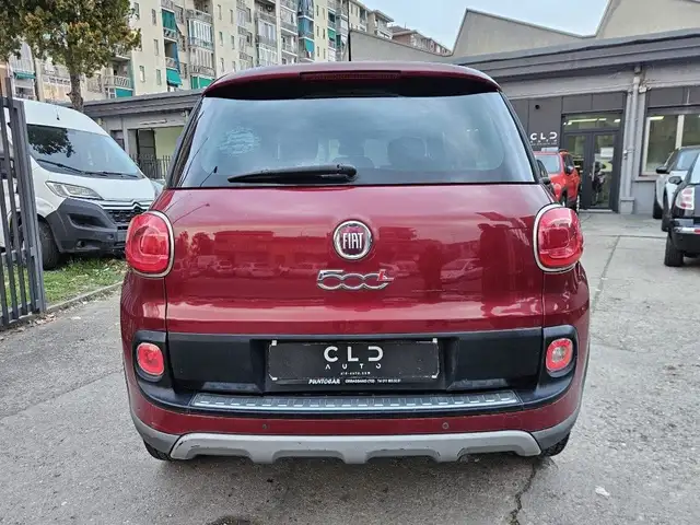 Fiat 500L view 5