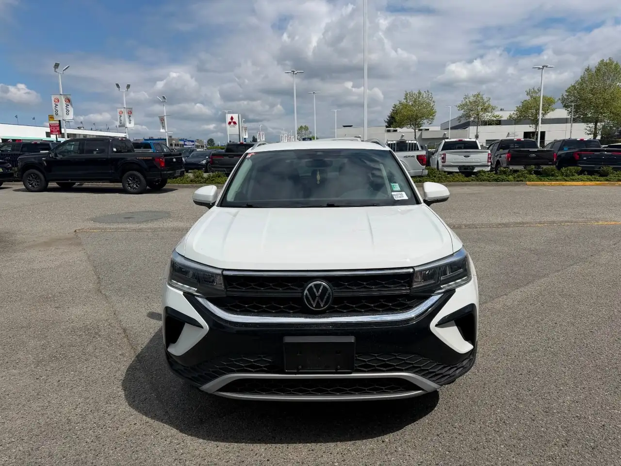 Volkswagen Taos снимка Volkswagen Taos
