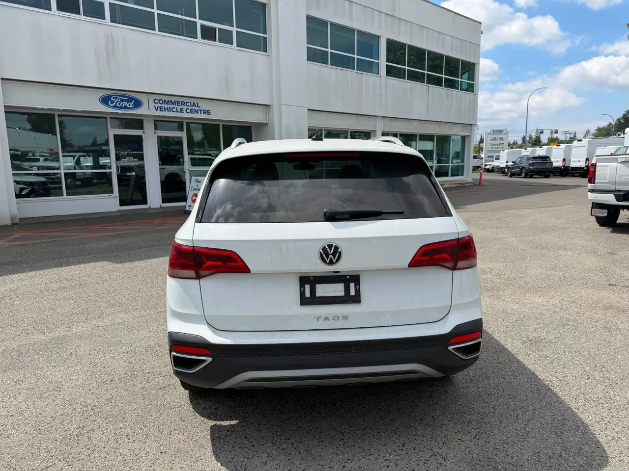 Volkswagen Taos снимка Volkswagen Taos