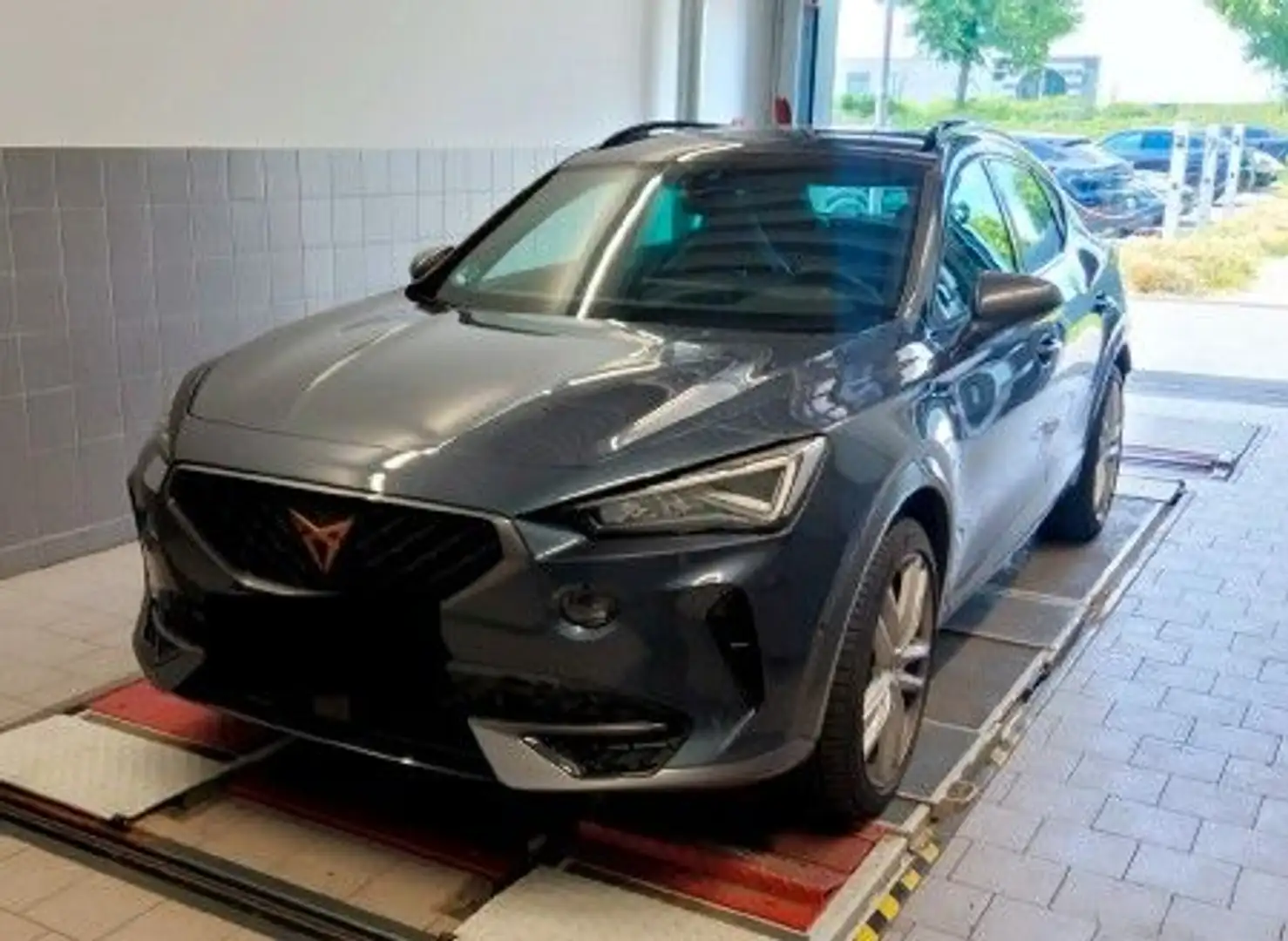 CUPRA Formentor VZ 4Drive *AHK*BEATS*FULL-LINK*MEMORY* Grau - 1