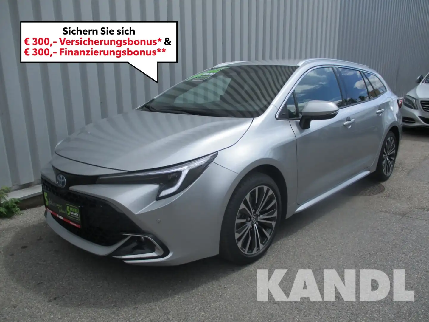 Toyota Corolla 1.8 Hybrid Touring Sports Active Drive Silber - 1