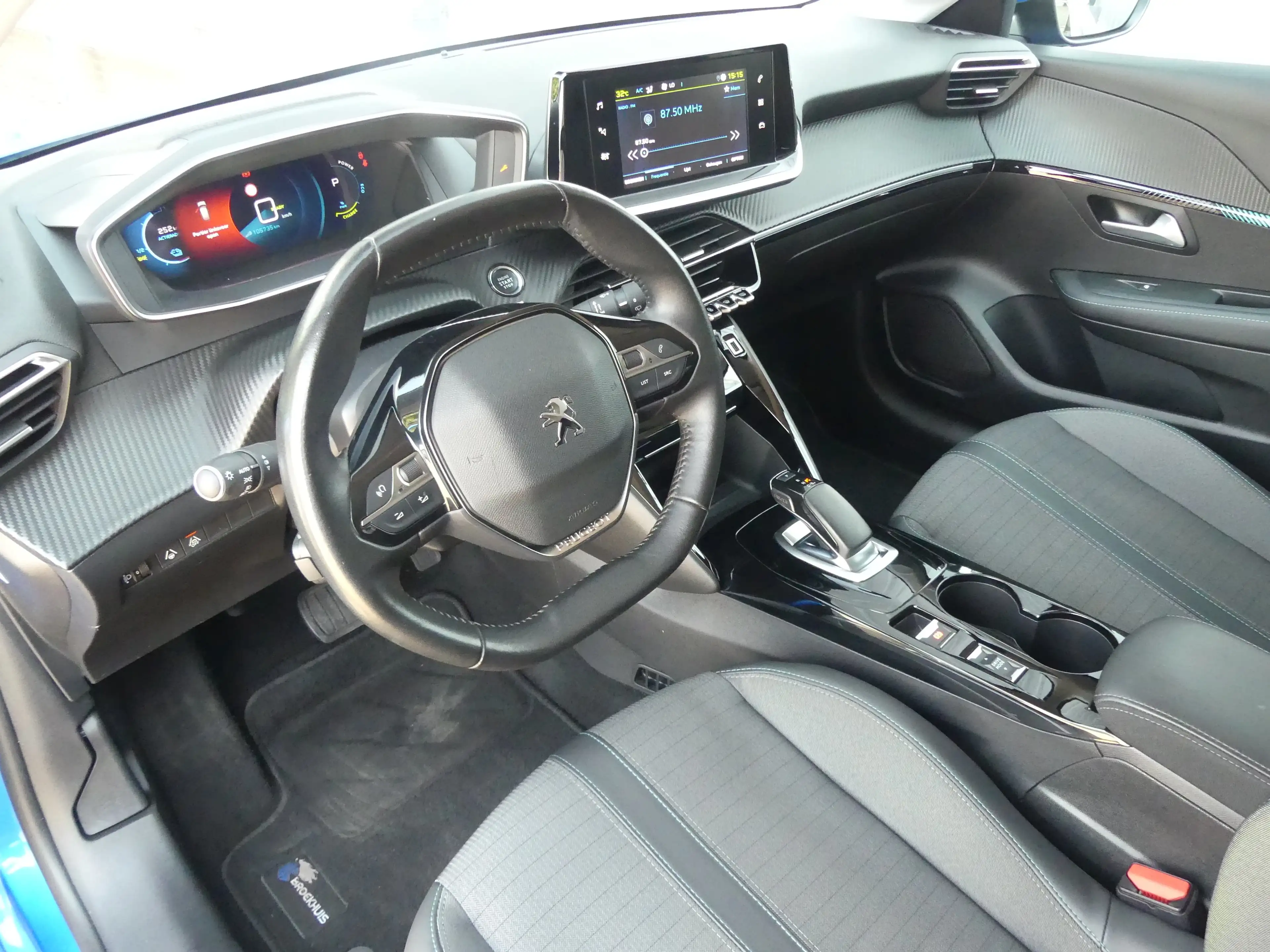 Peugeot e-208 EV Blue Lease Allure 50 kWh | CAMERA | PARKEERSENS — photo 4