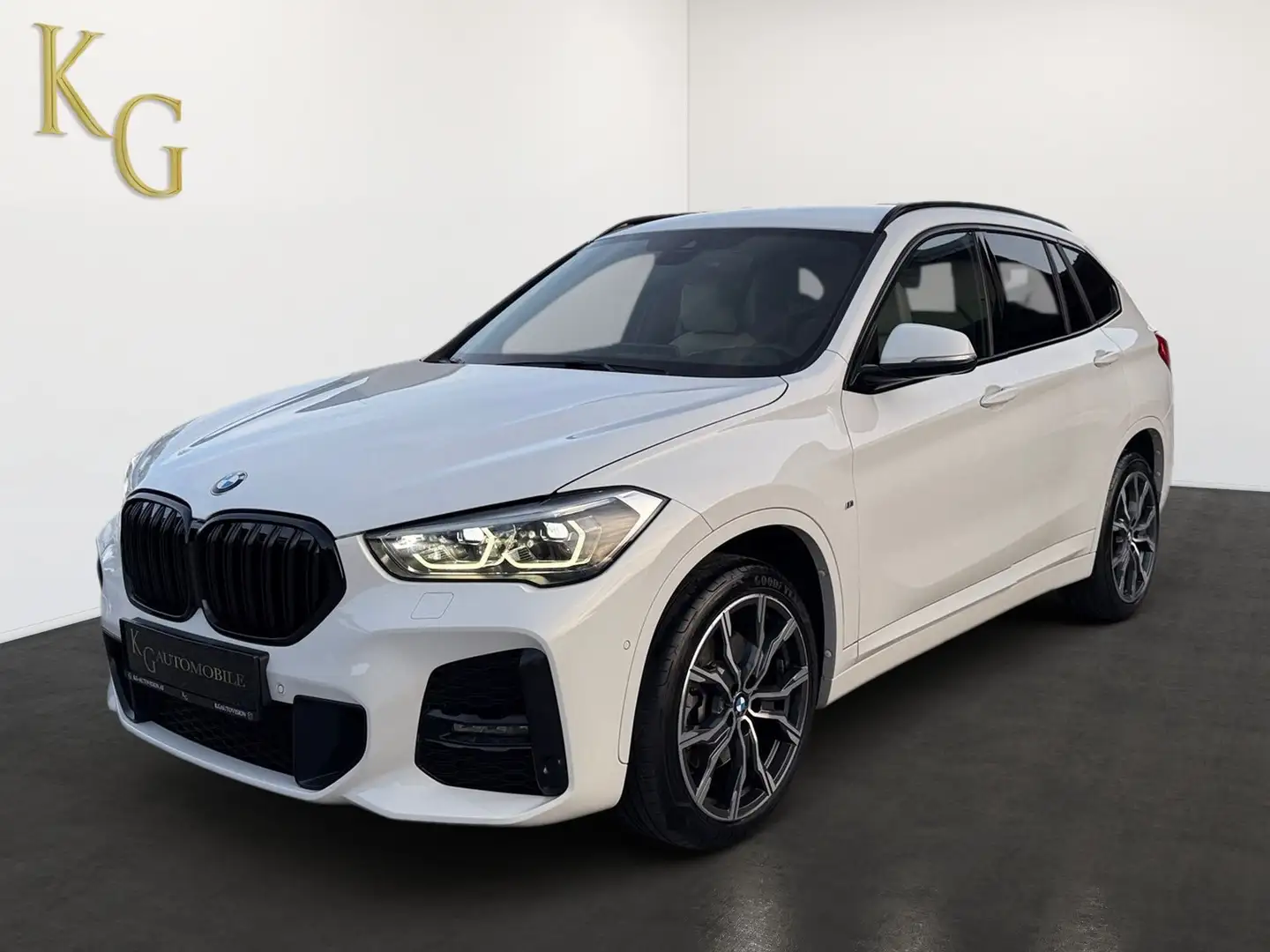 BMW X1 M-Sport xDrive 25d ab ca. 288€ monatlich Weiß - 2