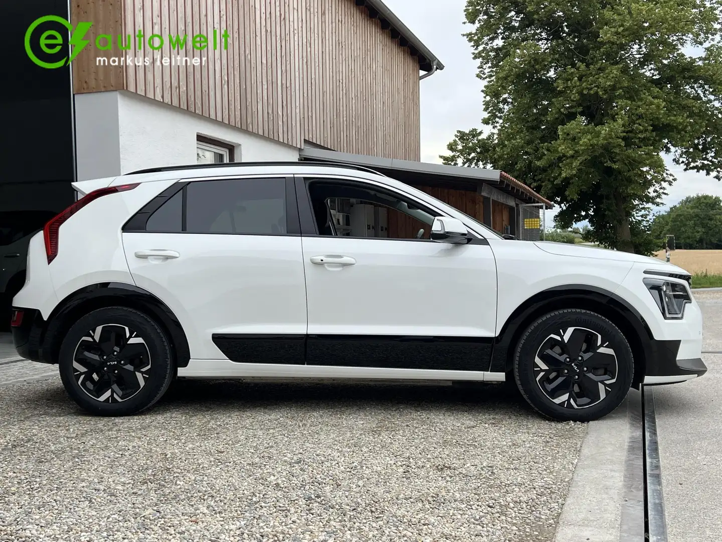 Kia Niro 64kWh Inspiration Wärmepumpe Drive-Wise-Paket h/k Blanc - 2